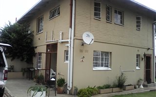 3 Bedroom Duplex in Crown Gardens