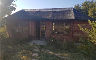 1.4 ha Farm in Kameeldrift West