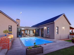 4 Bed House in George Central