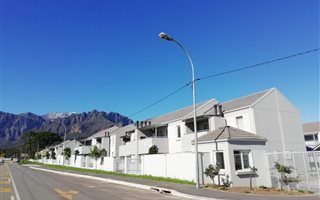 3 Bedroom Apartment in Paarl Central East