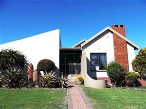 3 Bed House in Vredenburg