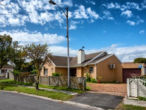 3 Bed House in Thornton