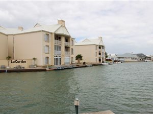 2 Bed Apartment in Marina Martinique