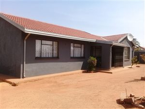 3 Bed House in Palmridge