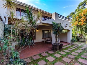 2 Bed Apartment in Cowies Hill