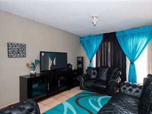 2 Bed Apartment in Crystal Park