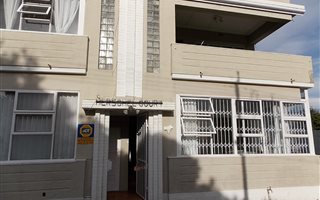 2 Bedroom Apartment in Wynberg
