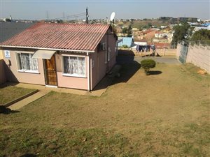 2 Bed House in Trenance Manor