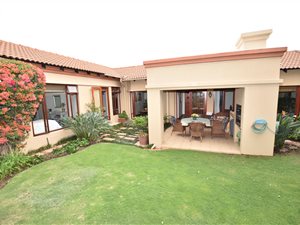 3 Bed House in Cedar Lakes