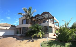 7 Bedroom House in D Urbanvale