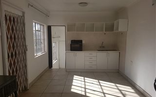 1 Bedroom Garden Cottage in Georginia