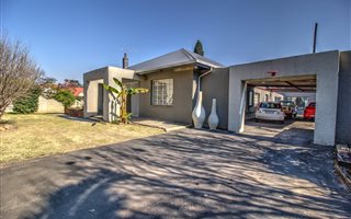 2 Bedroom House in Plantation