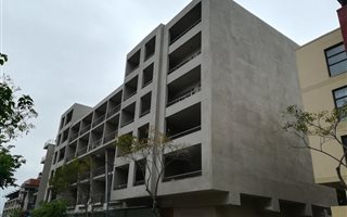 42 m² Commercial space in New Town Centre (Gateway)