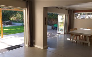 4 Bedroom House in Constantia