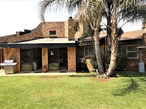 3 Bed Cluster in Sunward Park