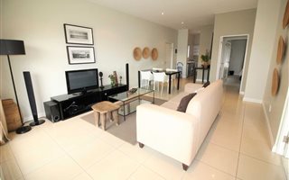 2 Bedroom Apartment in Parktown North