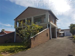 9 Bed House in Park Rynie
