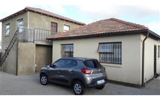 2 Bedroom Apartment in Protea Glen