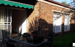 3 Bedroom Townhouse in Vanderbijlpark CW