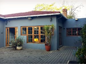155 m² Commercial space in Norwood