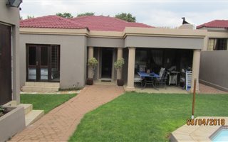 3 Bedroom Cluster in Sharonlea