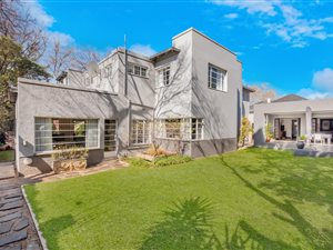 4 Bed House in Greenside