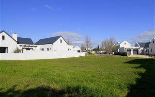 500 m² Land available in Croydon Vineyard Estate