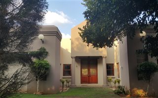 2 Bedroom Simplex in Hartbeespoort Dam