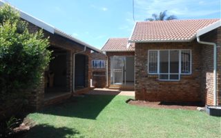 2 Bedroom Townhouse in Eldoraigne