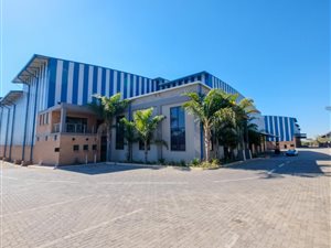 8272 m² Industrial space in Rooihuiskraal