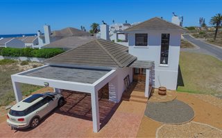 3 Bedroom House in Shelley Point