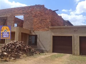 14 Bed House in Meyerton Park