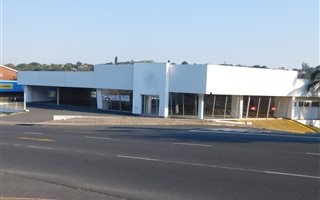 1583 m² Commercial space in Amanzimtoti