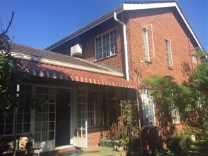 3 Bed Duplex in Hayfields
