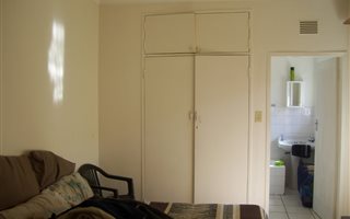 Bachelor apartment in Vanderbijlpark CE2