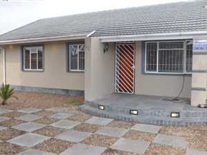 3 Bed House in Goodwood