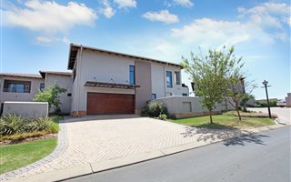 3 Bedroom House in Ebotse Estate
