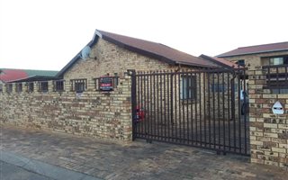 3 Bedroom House in Lenasia South