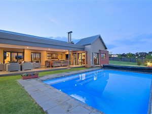 10 Bed House in Dunblane Estate