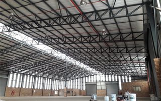 2425 m² Industrial space in Florida
