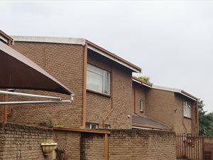 3 Bed Duplex in Vereeniging Central