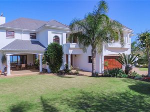 5 Bed House in Cove Rock
