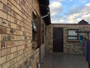 1 Bedroom Apartment in Lenasia