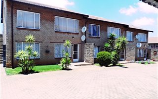1 Bedroom Apartment in Krugersdorp North
