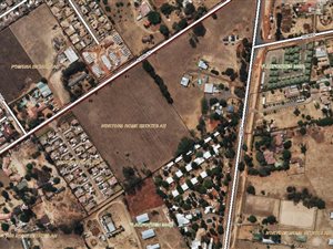 3.7 ha Land available in Nortons Home Estate