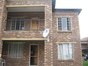 2 Bed Apartment in Carlswald Estate