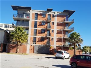 2 Bed Apartment in Humewood
