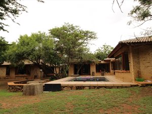 4 Bed House in Poortview