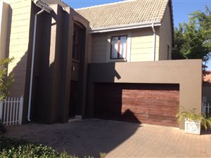 3 Bed House in Zwartkop Golf Estate