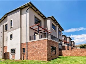 2 Bed Apartment in Wilgeheuwel